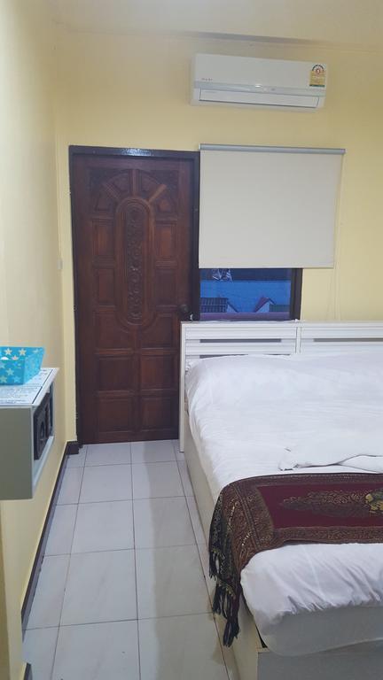 All Nations Guesthouse Хуа Хин Екстериор снимка