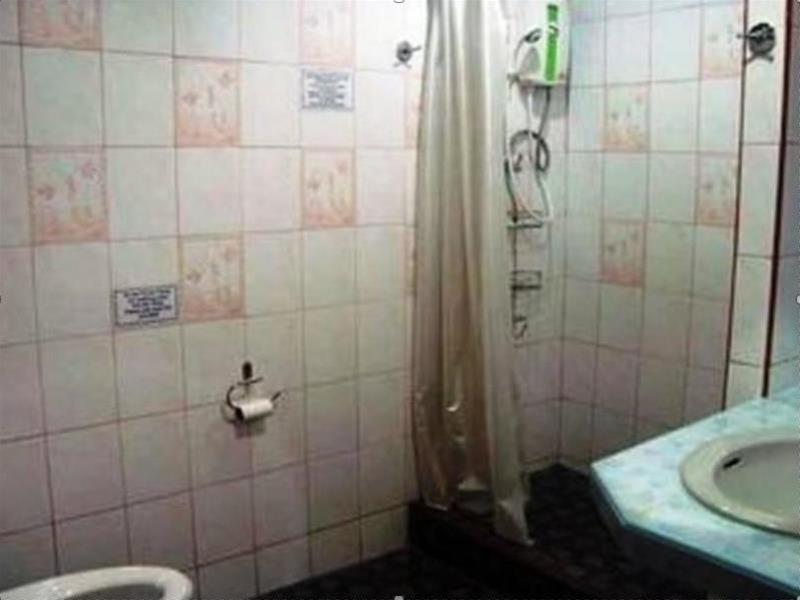 All Nations Guesthouse Хуа Хин Екстериор снимка