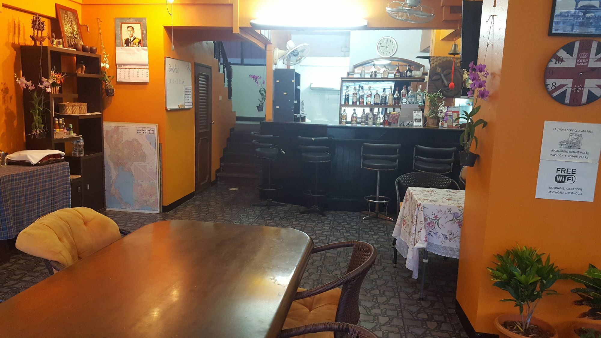 All Nations Guesthouse Хуа Хин Екстериор снимка